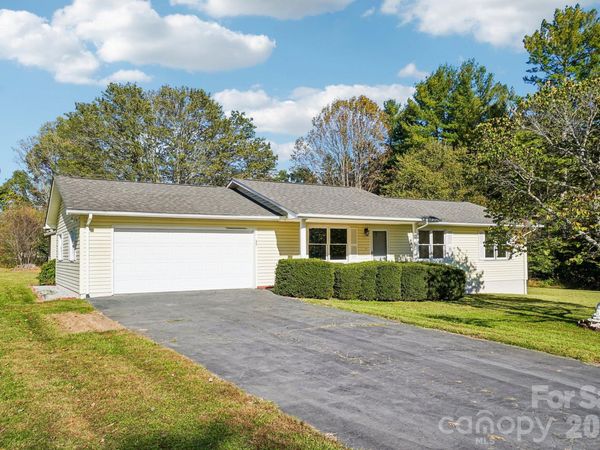 35 Lisam Way , Etowah, NC 28729