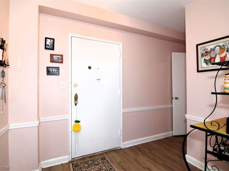 13800 Fairhill Road, Unit 312, Shaker Heights, OH 44120 Photo 2