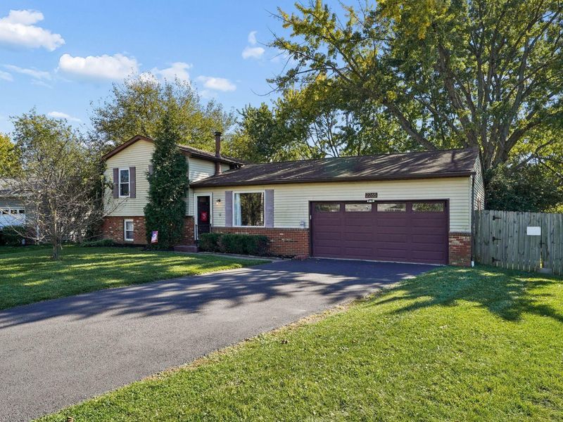 2265 Park Ridge Drive , Grove City, OH 43123 Photo 3