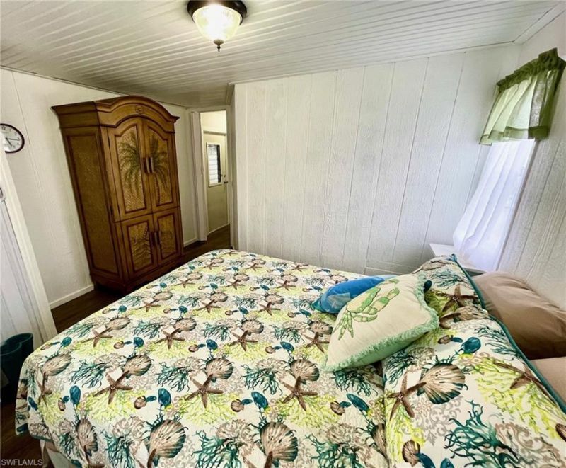 252 Daisy Ave , Fort Myers, FL 33908 Photo