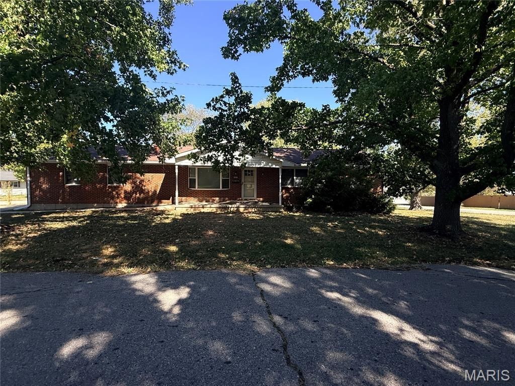 625 Clara Avenue , Warrenton, MO 63383 Main Photo