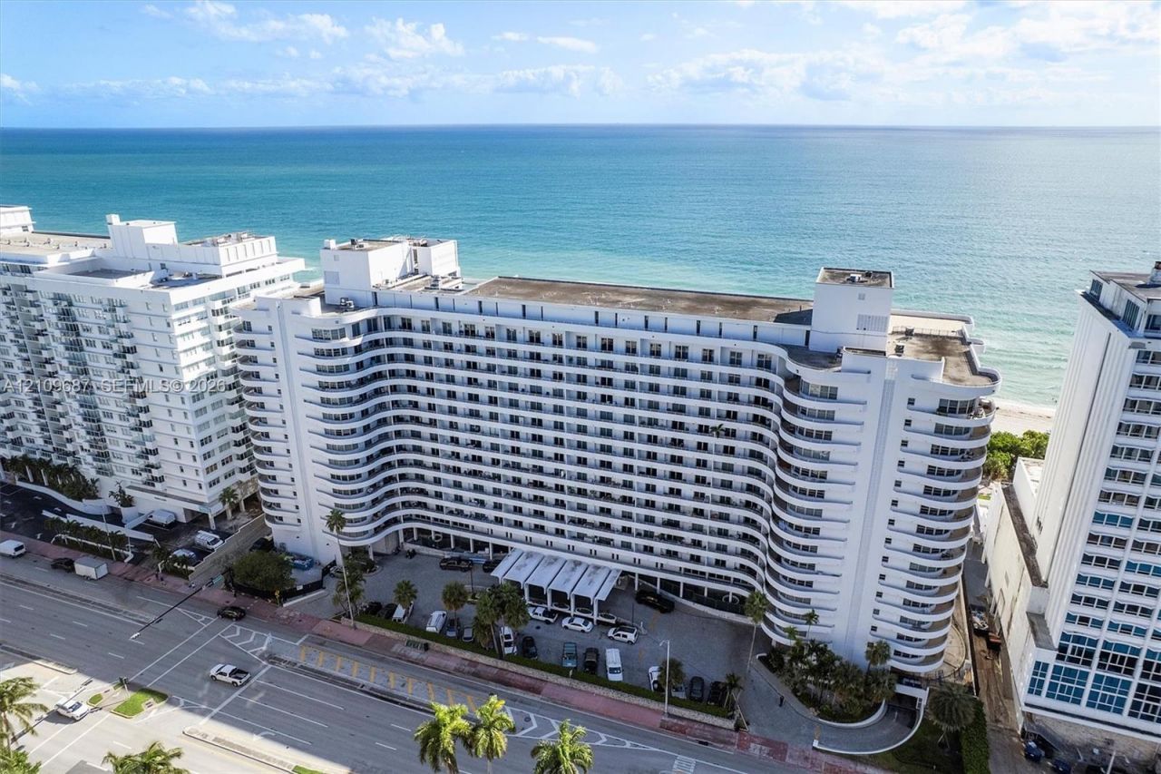 5555 Collins Ave , Unit 5C, Miami Beach, FL 33140 Photo