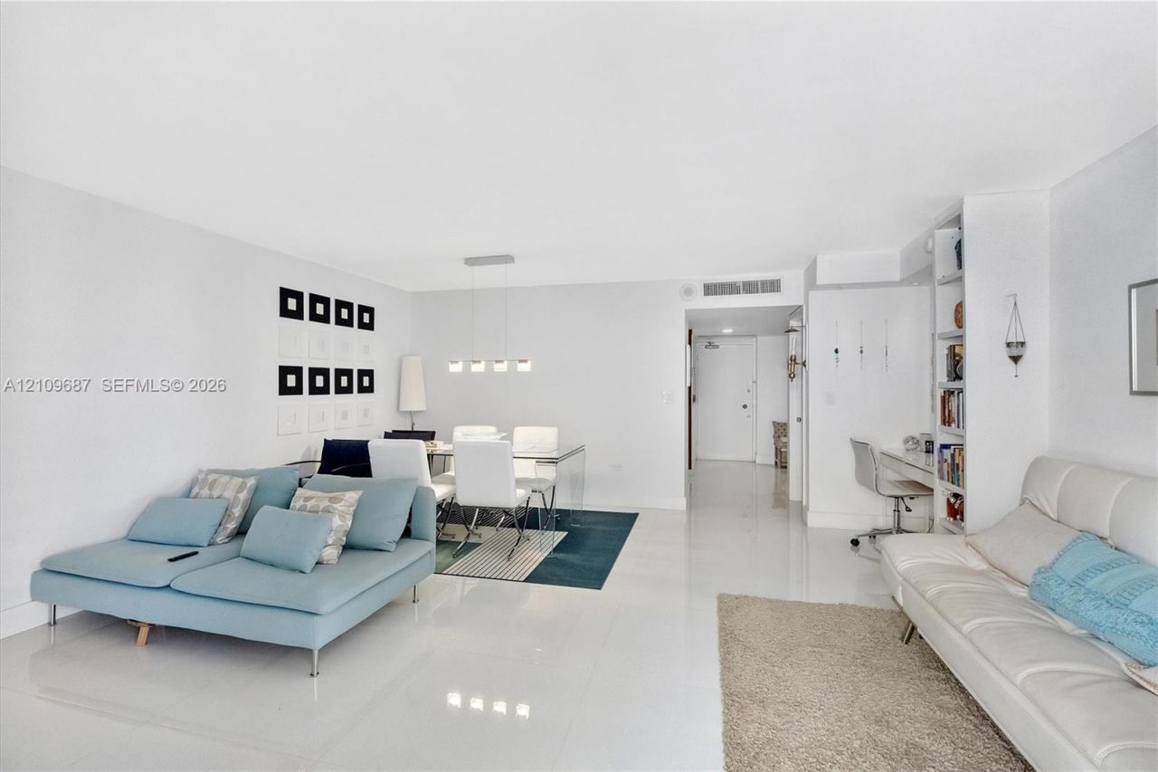 5555 Collins Ave , Unit 5C, Miami Beach, FL 33140 Photo
