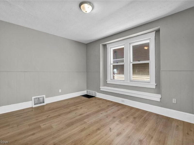 3822 Carlyle Avenue, Cleveland, OH 44109 Photo 12