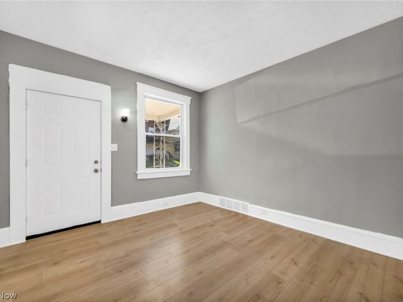 3822 Carlyle Avenue, Cleveland, OH 44109 Photo 14