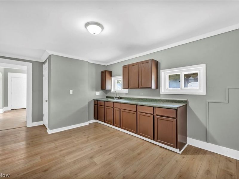 3822 Carlyle Avenue, Cleveland, OH 44109 Photo 19
