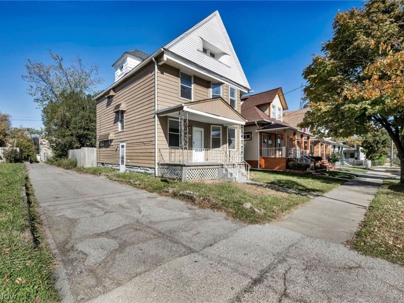 3822 Carlyle Avenue, Cleveland, OH 44109 Photo 3