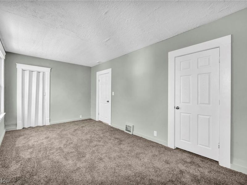 3822 Carlyle Avenue, Cleveland, OH 44109 Photo 33