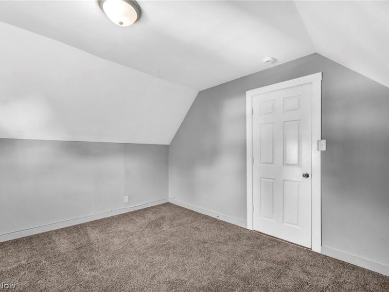 3822 Carlyle Avenue, Cleveland, OH 44109 Photo 38