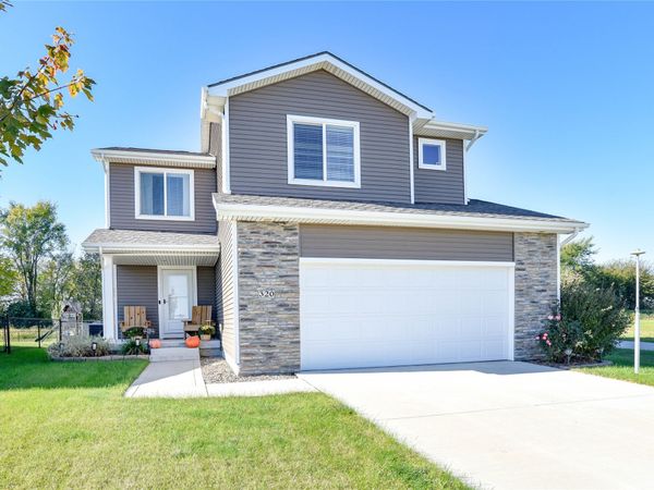 320 NW Georgetown Drive, Waukee, IA 50263