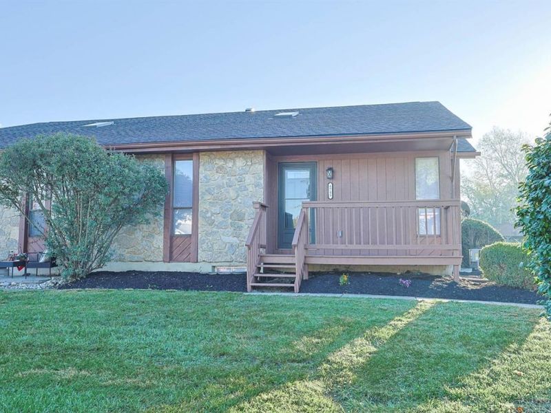 4745 Caprice Drive, Unit 5, Middletown, OH 45044 Photo 1