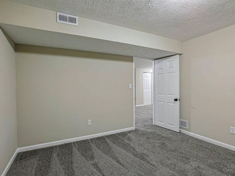 4745 Caprice Drive, Unit 5, Middletown, OH 45044 Photo 21