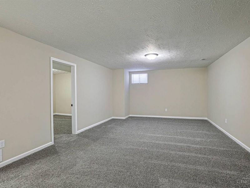 4745 Caprice Drive, Unit 5, Middletown, OH 45044 Photo 22