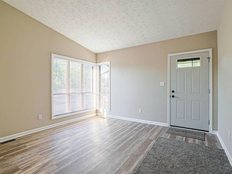4745 Caprice Drive, Unit 5, Middletown, OH 45044 Photo 8