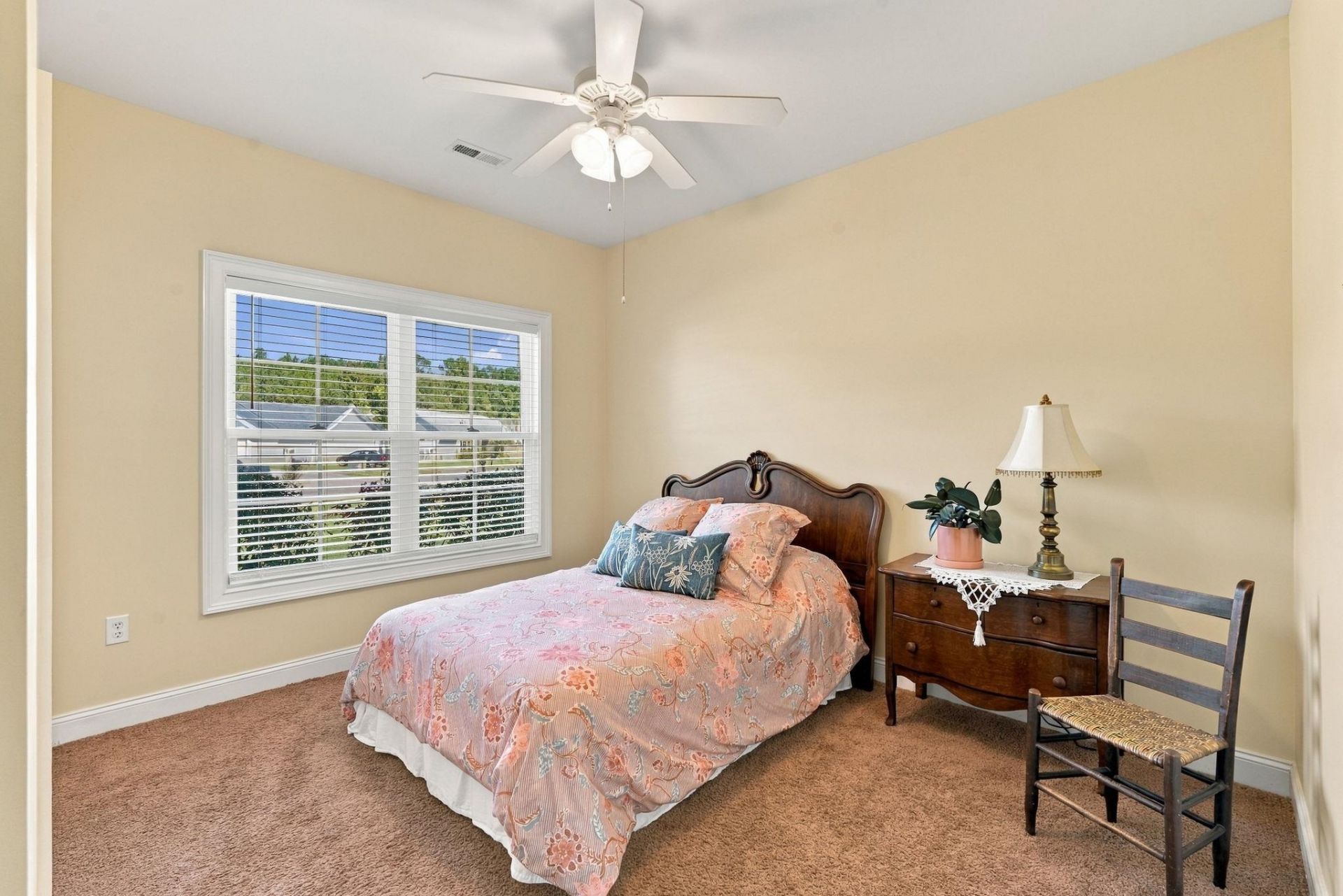 153 Grier Crossing Dr.  Photo 6