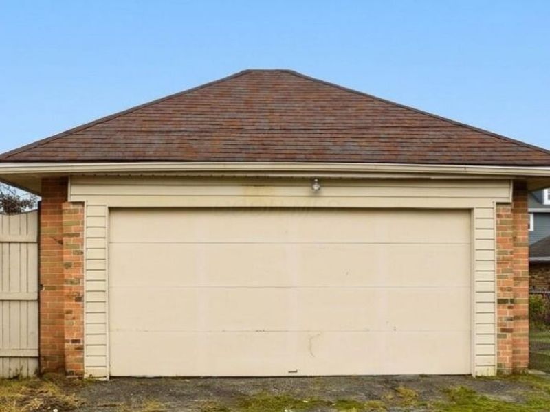 218 E 5th Avenue, Lancaster, OH 43130 Photo 3