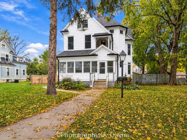 111 N Maple Streets , Momence, IL 60954