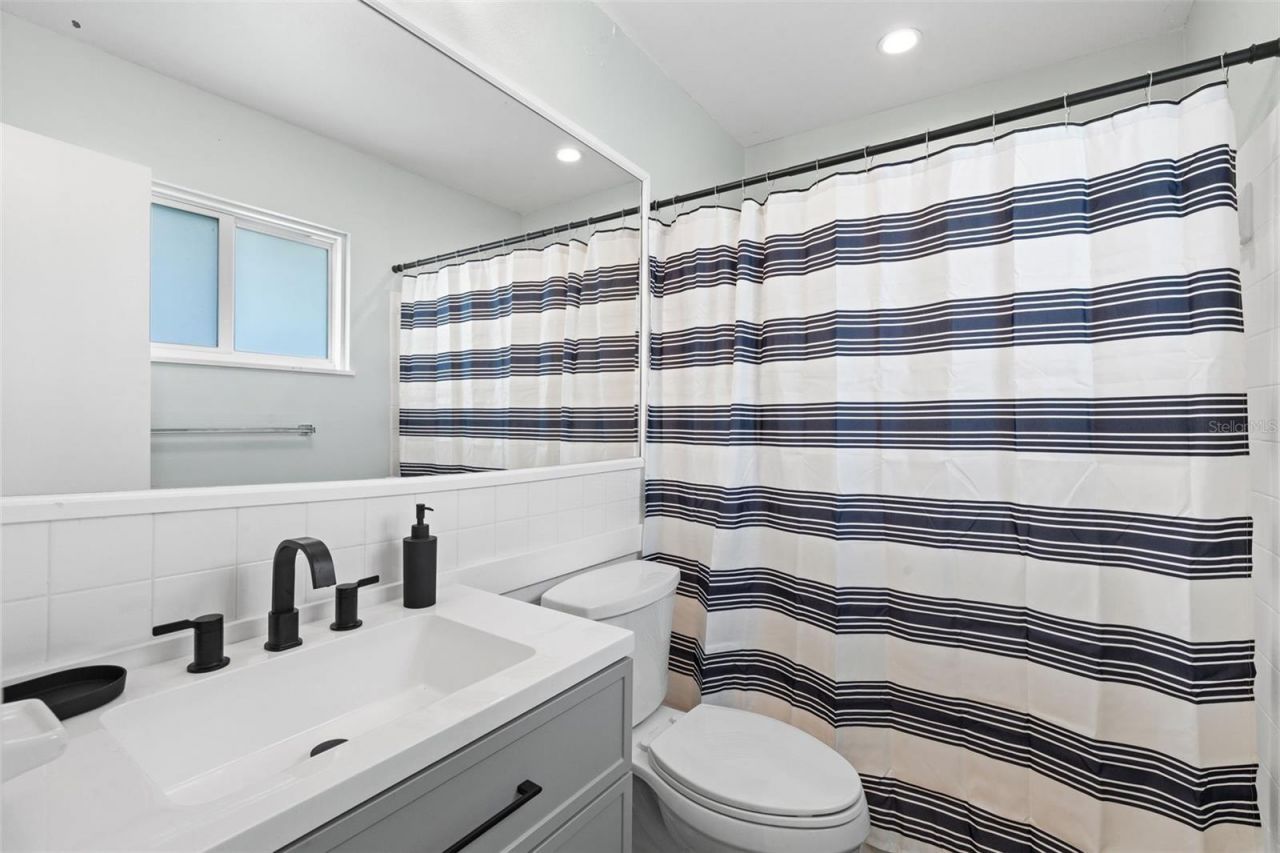 1045 NW 69th Avenue , Margate, FL 33063 Photo