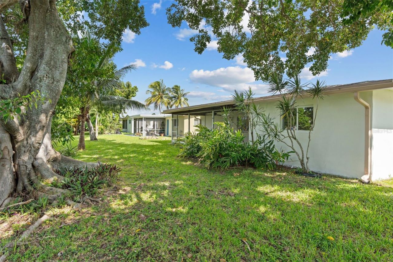 1045 NW 69th Avenue , Margate, FL 33063 Photo