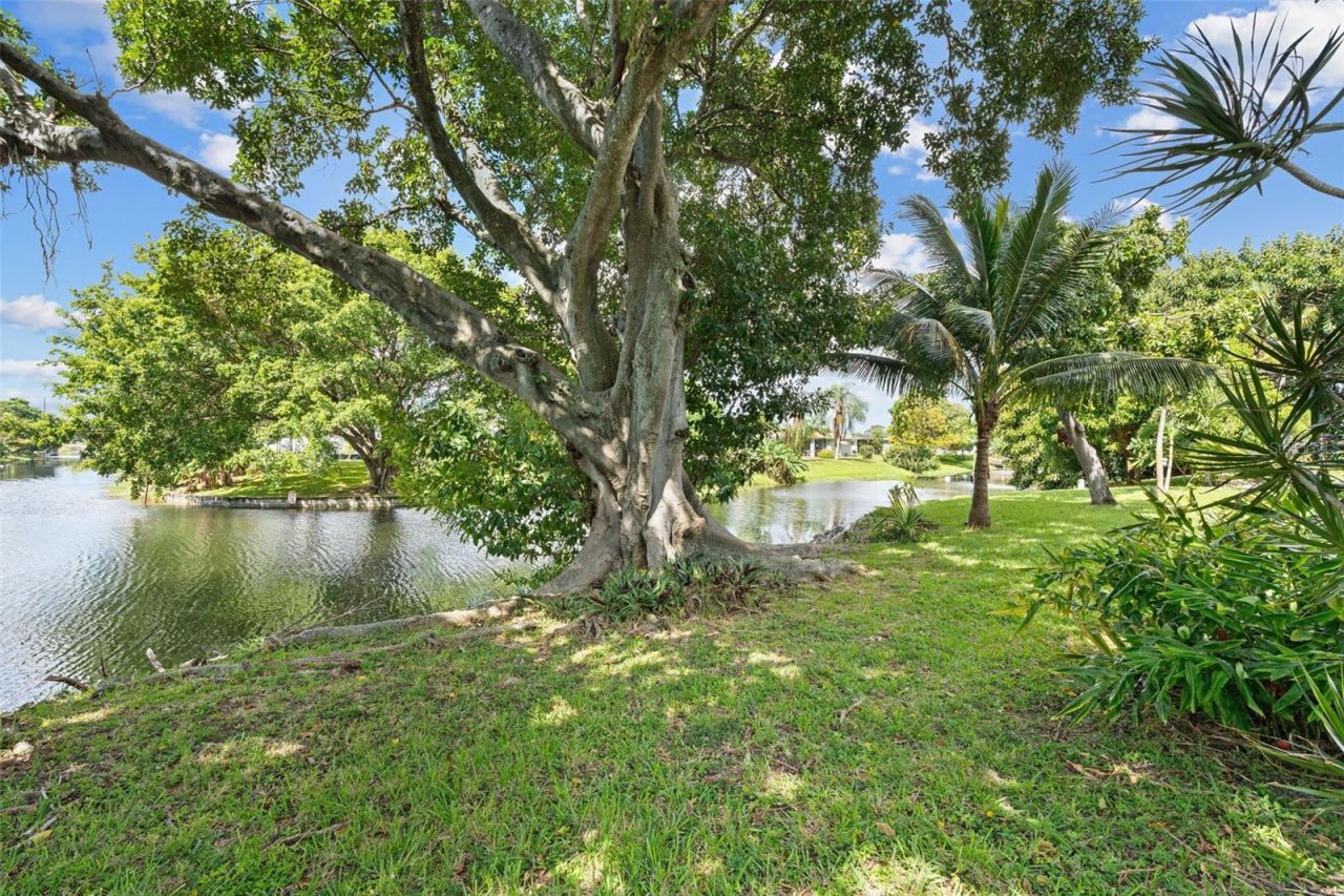 1045 NW 69th Avenue , Margate, FL 33063 Photo