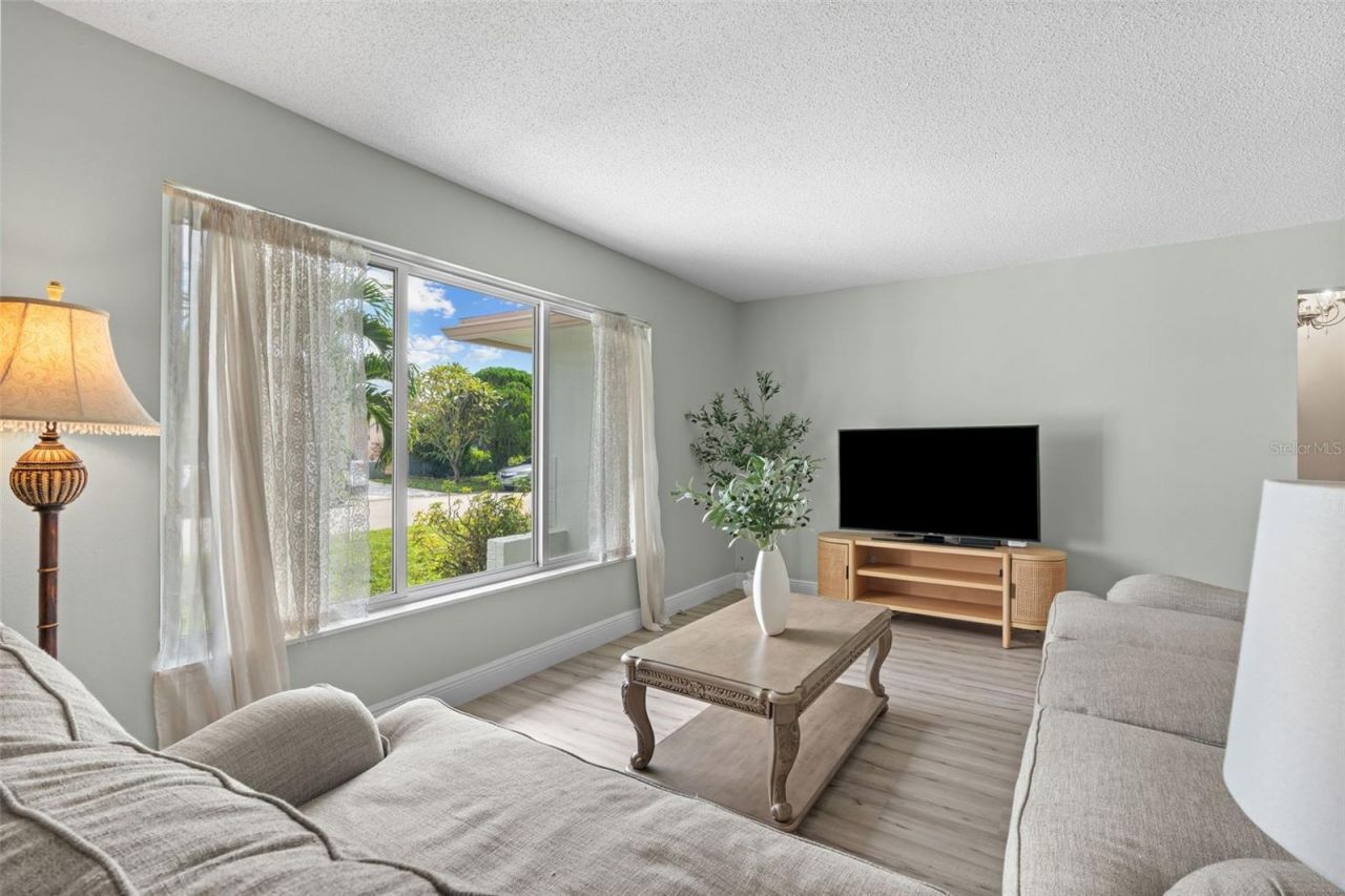1045 NW 69th Avenue , Margate, FL 33063 Photo