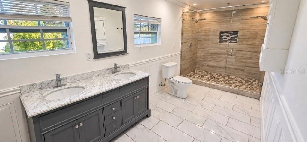 8007 Meadowglen Drive , Orlando, FL 32810 Photo