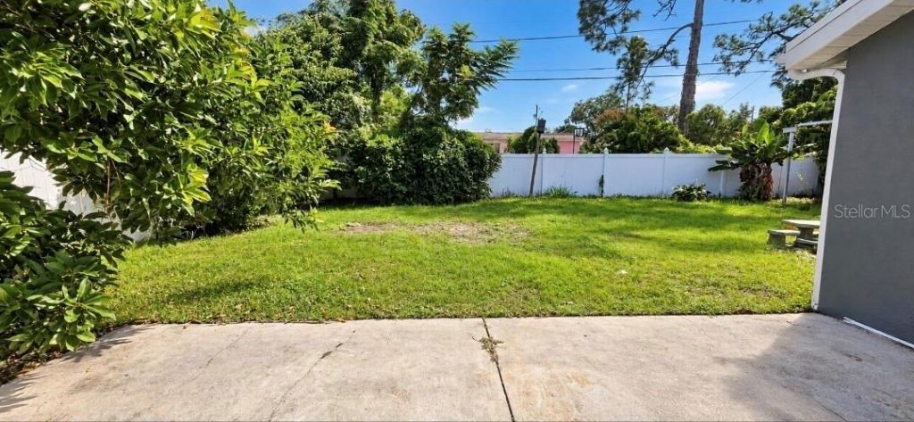 8007 Meadowglen Drive , Orlando, FL 32810 Photo