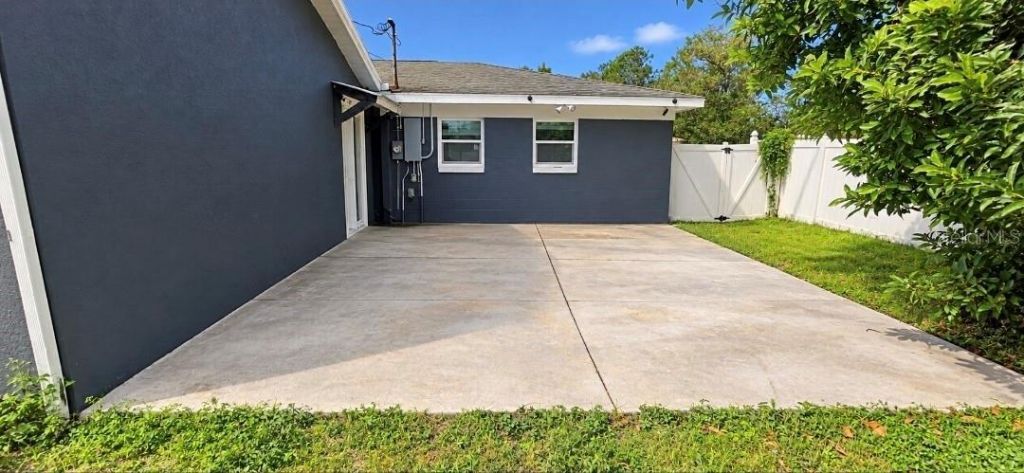 8007 Meadowglen Drive , Orlando, FL 32810 Photo