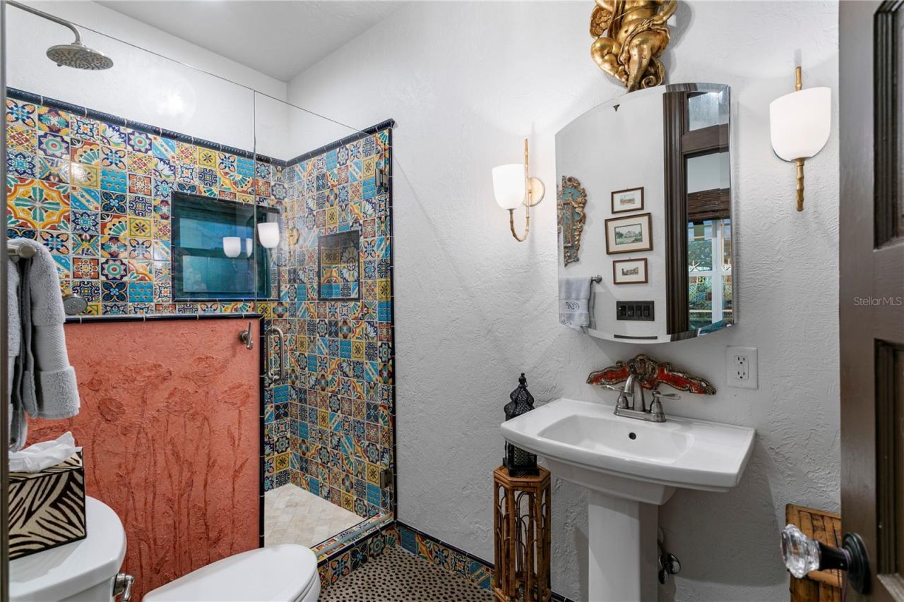 7211 3rd Avenue S, Saint Petersburg, FL 33707 Photo