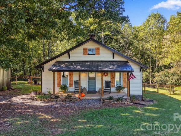 271 Fairmount Road, Statesville, NC 28625