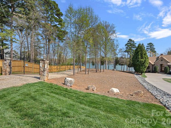 841 Morrison Farm Road , Troutman, NC 28166