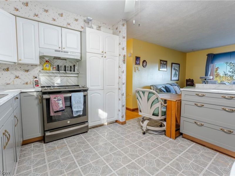 3317 Fox Lake Road, Wooster, OH 44691 Photo 7