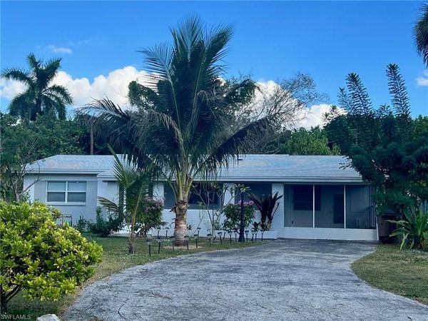 110 Clayton AVE , LEHIGH ACRES, FL 33936