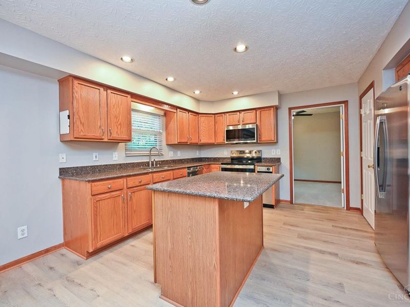 6054 Dunmore Drive, West Chester, OH 45069 Photo 17