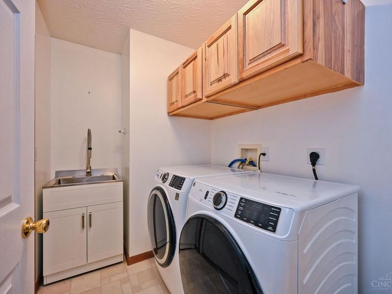 6054 Dunmore Drive, West Chester, OH 45069 Photo 20