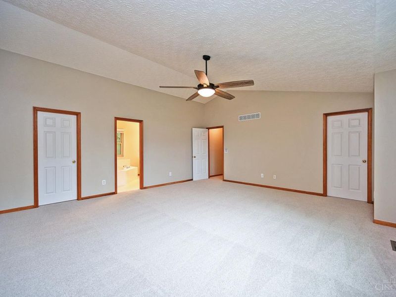 6054 Dunmore Drive, West Chester, OH 45069 Photo 25