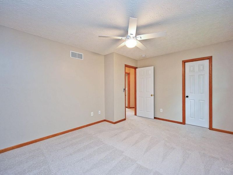 6054 Dunmore Drive, West Chester, OH 45069 Photo 36