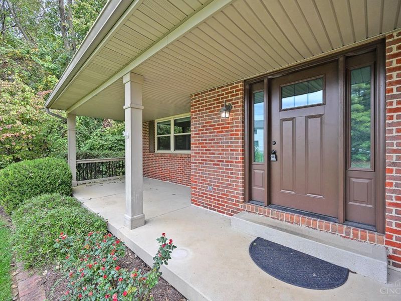 6054 Dunmore Drive, West Chester, OH 45069 Photo 7