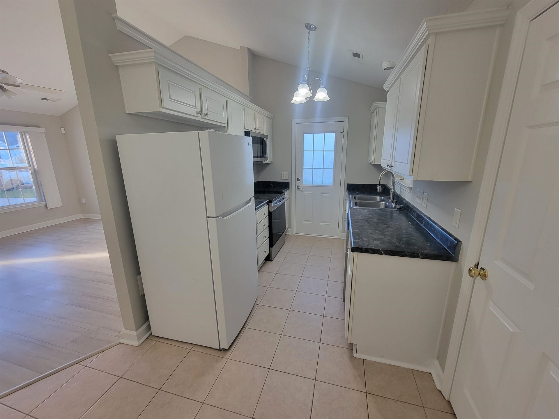 4006 Cordoba Dr.  Photo 9