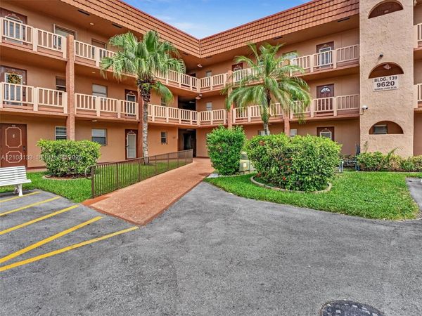 9620 Sunrise Lakes Blvd , Unit 302, Sunrise, FL 33322