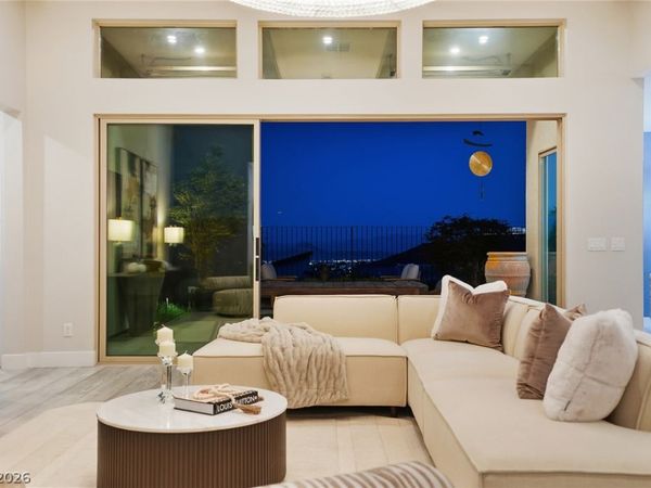 1988 Canyon Highlands Drive , Henderson, NV 89052