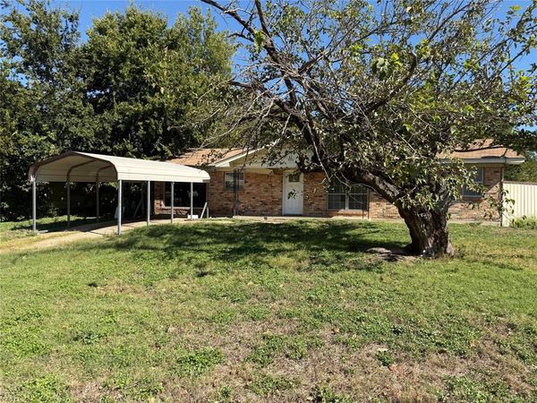 4916 Inwood Drive , Beverly Hills, TX 76711