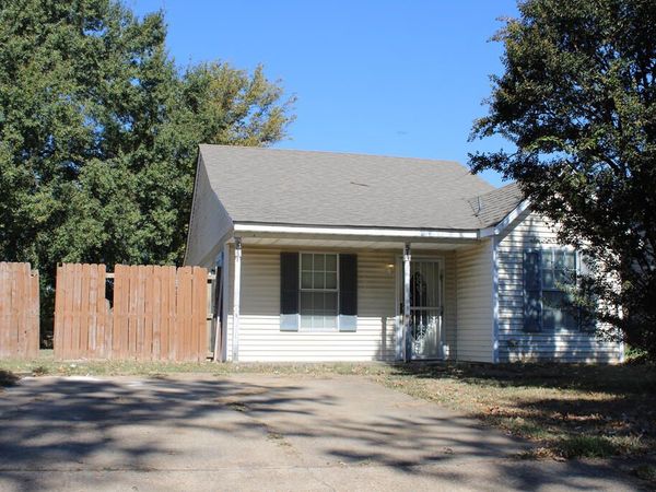 513 Lois Marie Cove, West Memphis, AR 72301