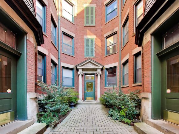2819 N Cambridge Avenue , Unit 3S, Chicago, IL 60657