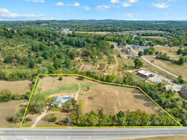 1668 Nashville Hwy , Columbia, TN 38401