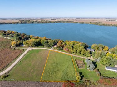 TBD East Shore Drive , Kilkenny, MN 56052