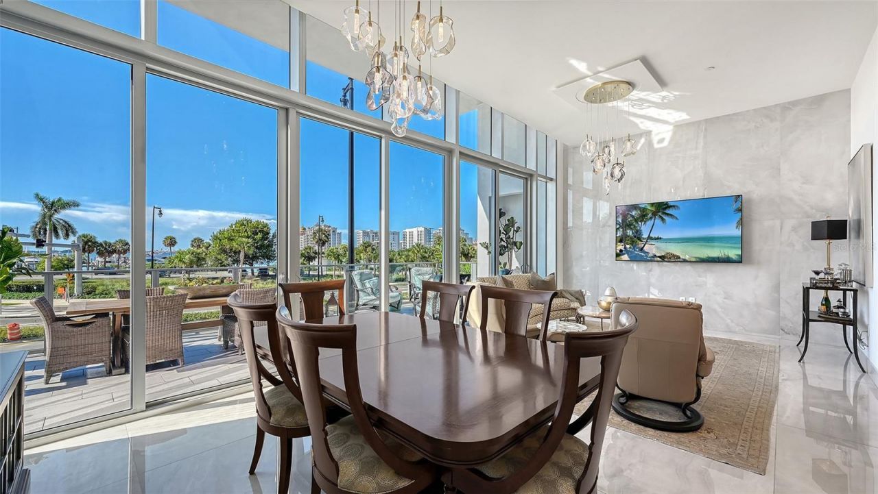 1155 N Gulfstream Avenue, Unit 207, Sarasota, FL 34236 Photo