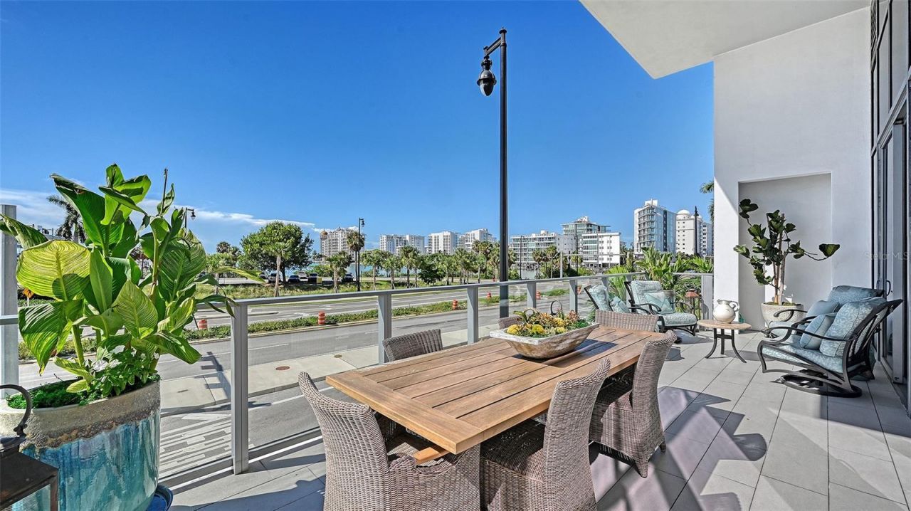 1155 N Gulfstream Avenue, Unit 207, Sarasota, FL 34236 Photo