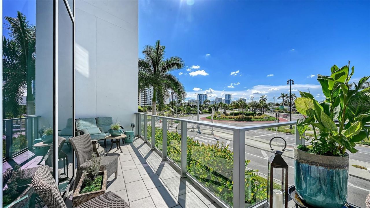 1155 N Gulfstream Avenue, Unit 207, Sarasota, FL 34236 Photo