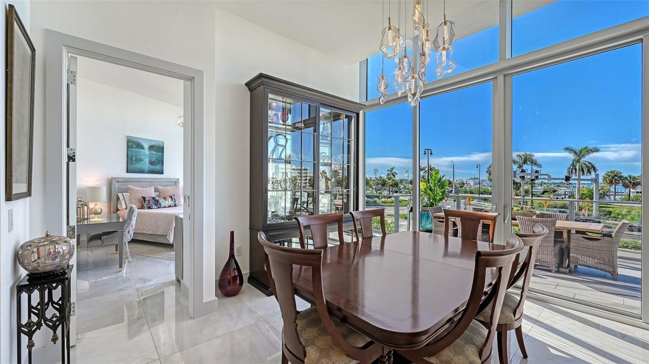 1155 N Gulfstream Avenue, Unit 207, Sarasota, FL 34236 Photo